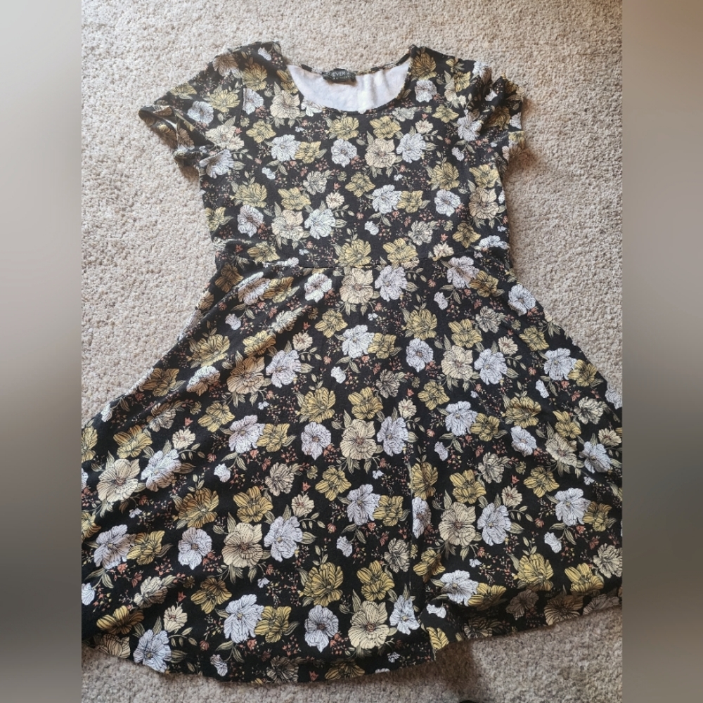 Forever 21 Floral Dress